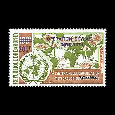 le timbre 5700  DAH 1