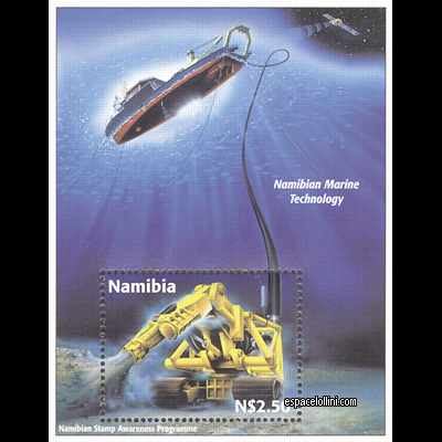 le timbre 8925 NAM 1 B