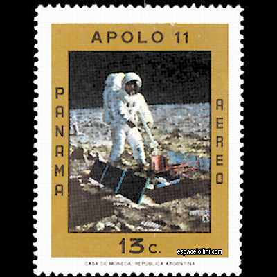 le timbre 4500 PAN 1