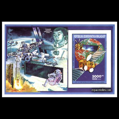 le timbre 9000 MAD 22 BA