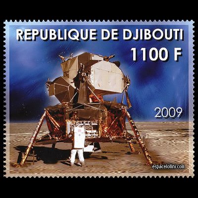 le timbre 10452 DJI 8