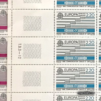 le timbre 8760 FRA 1/2 G detail